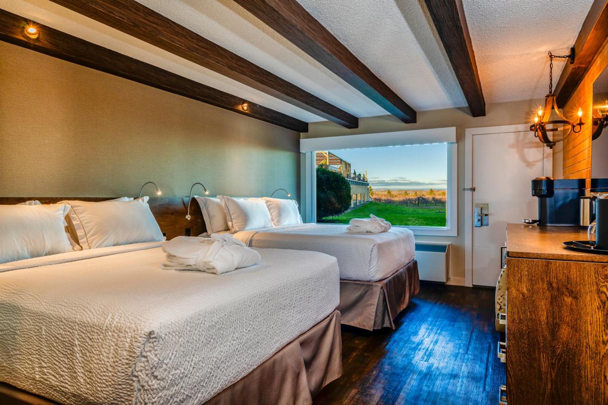 Old Orchard Inn Вулфвилл Экстерьер фото
